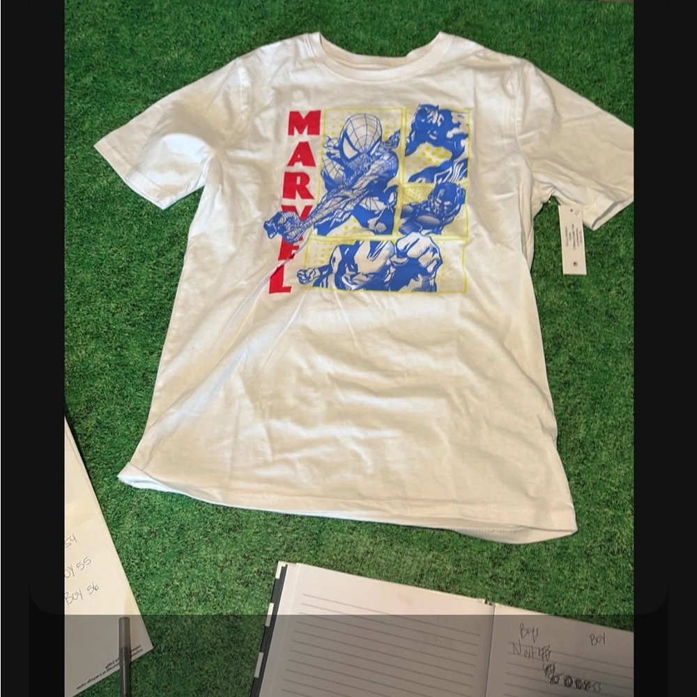 NWT boys sz XL 14/16 marvel t shirt 1599